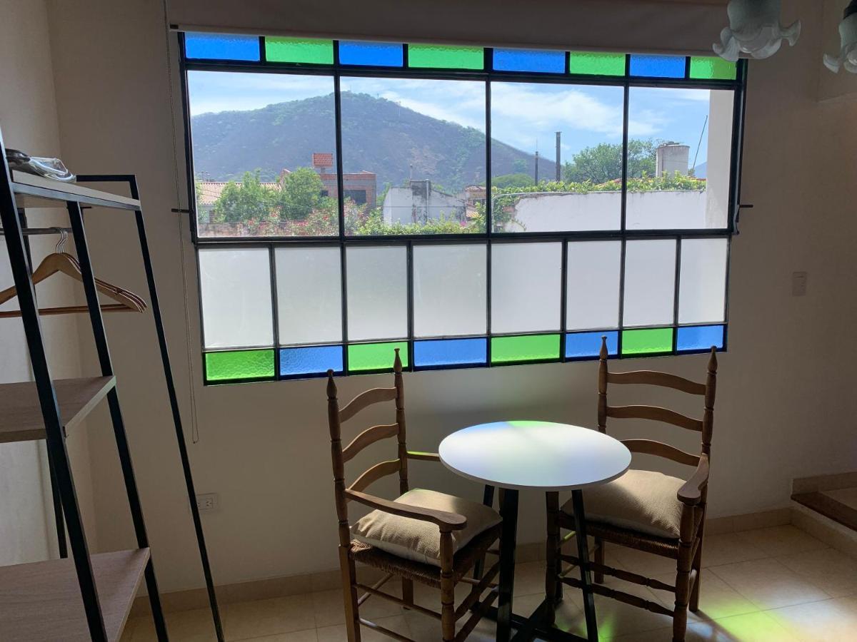 Alojamiento En El Centro De Salta - Casaguemes살타 외부 사진